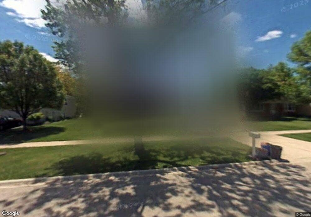 306 Cedarbrook Rd, Naperville, IL 60565 - photo 1