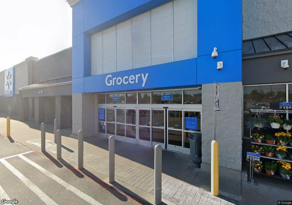 3101 W Kimberly Rd, Davenport, IA 52806 - photo 1