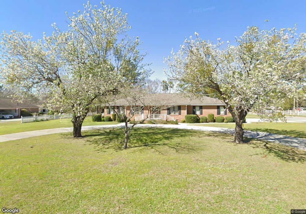 605 Gloria St, Adel, GA 31620 - photo 1