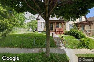 3354 N 9th St, Milwaukee, WI 53206