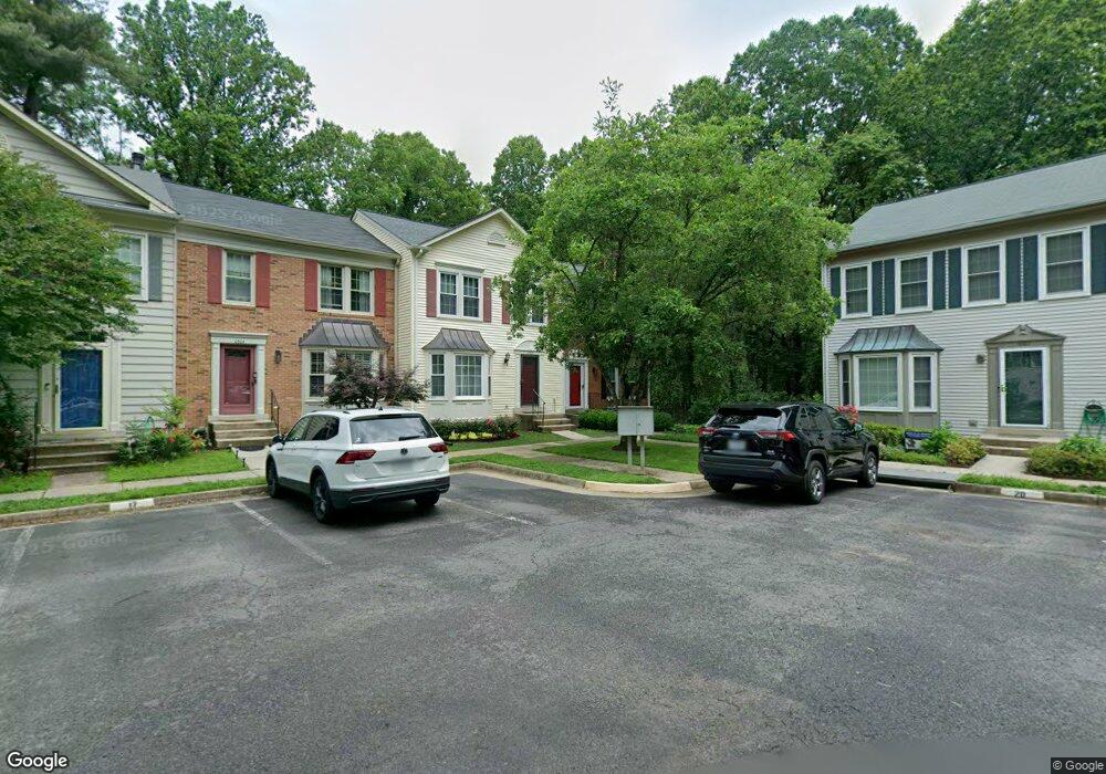 10600 Alison Dr, Burke, VA 22015 - photo 1