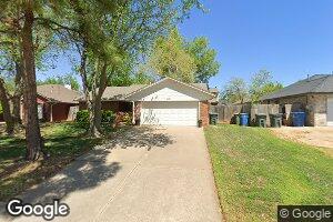 421 Clermont Dr, Edmond, OK 73003