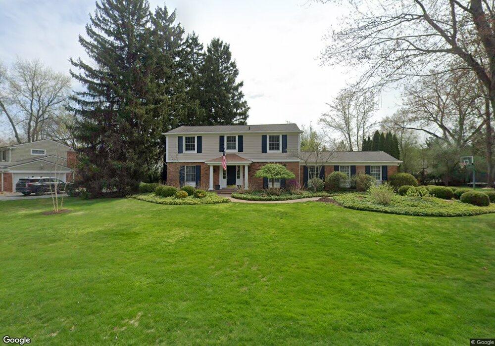 2849 Masefield Dr, Bloomfield Hills, MI 48304 - photo 1
