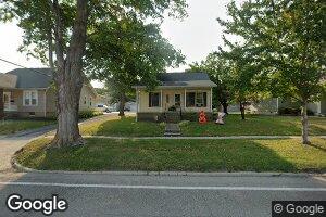 715 5th St, Carrollton, IL 62016