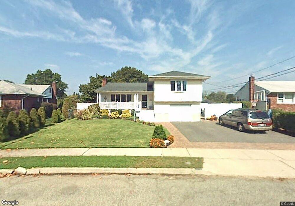 3881 Lawrence Rd, Seaford, NY 11783 - photo 1