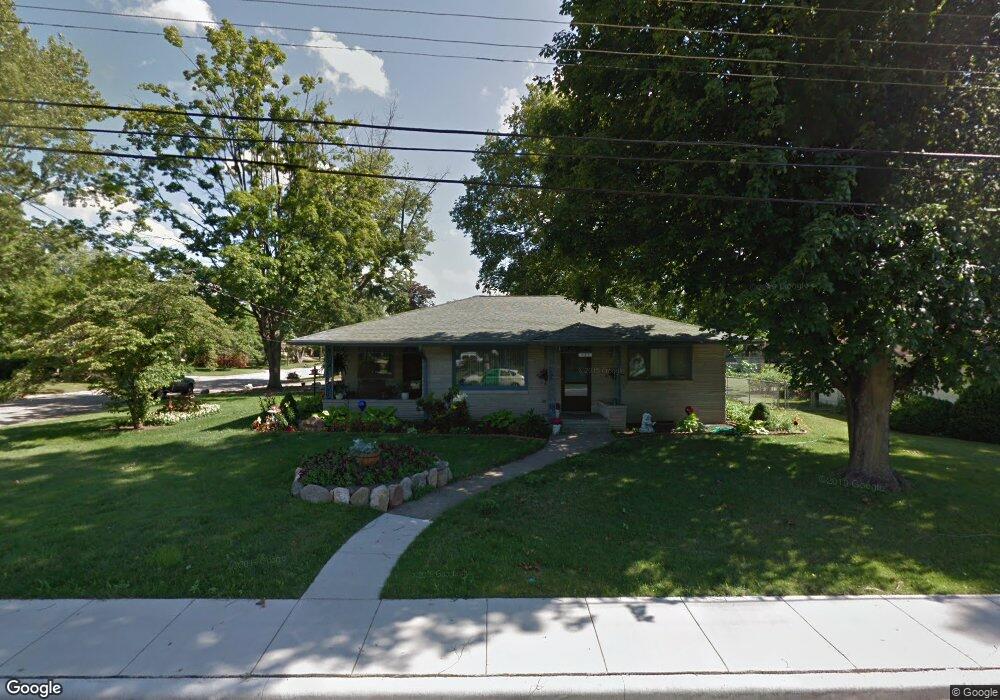 135 W Dinehart Ave, Elkhart, IN 46517 - photo 1