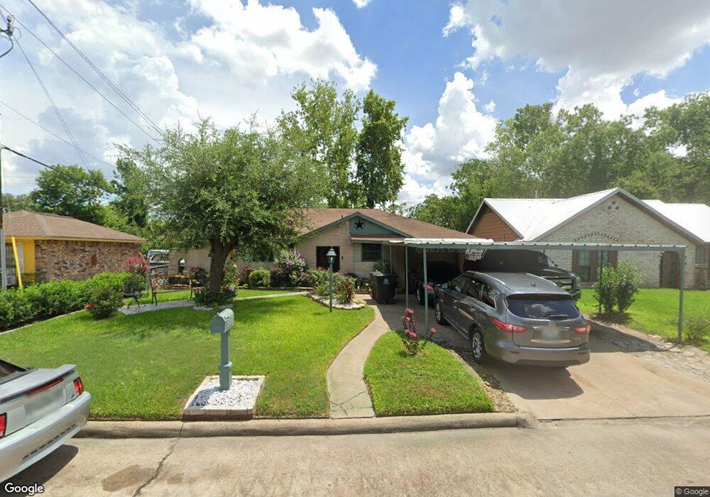 4503 Oak Shadows Dr, Houston, TX 77091 - photo 1