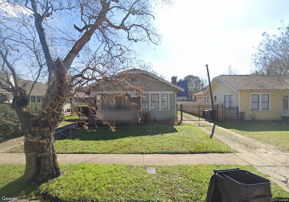 718 Pecore St, Houston, TX 77009 - photo 1