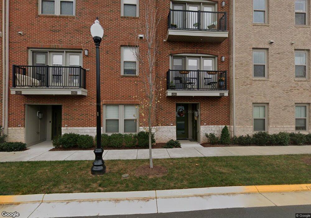 42861 Littlehales Terrace unit 3, Brambleton, VA 20148 - photo 1