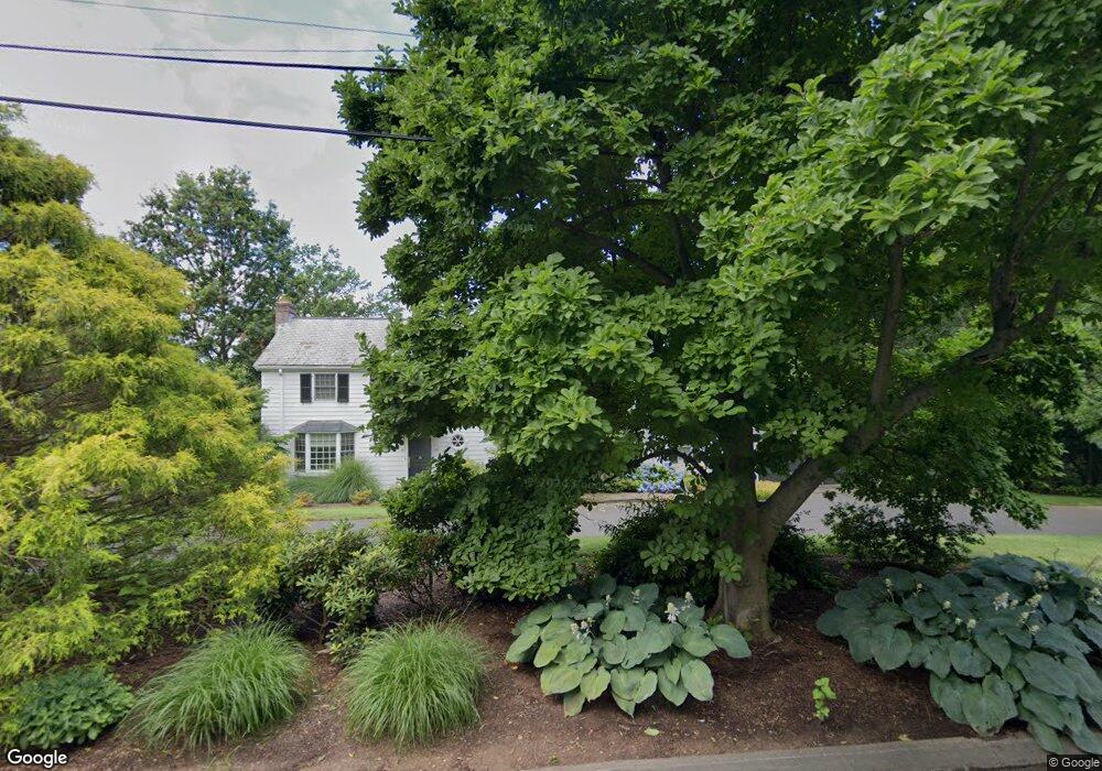 73 Sycamore Rd, West Hartford, CT 06117 - photo 1