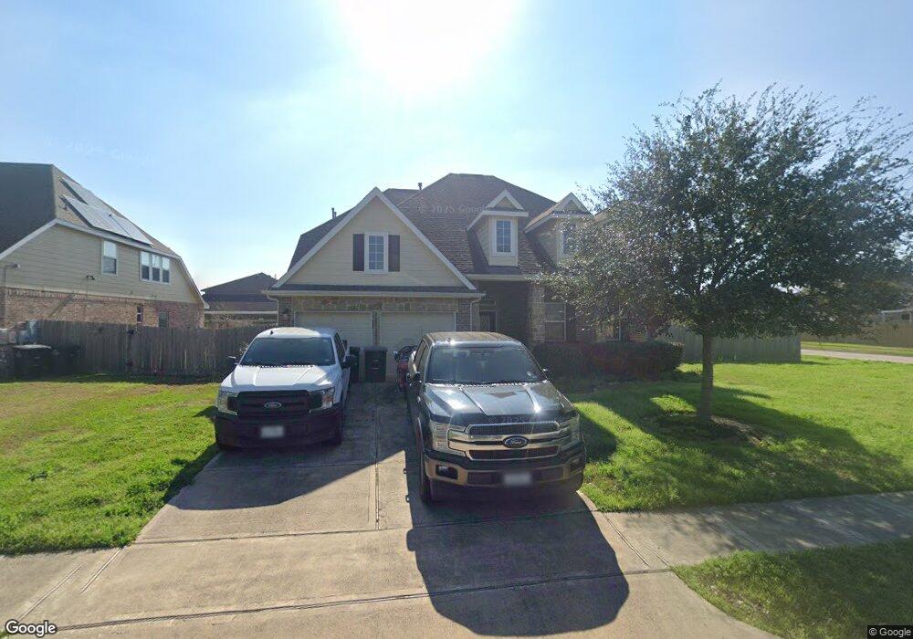 2154 Colonial St, Alvin, TX 77511 - photo 1
