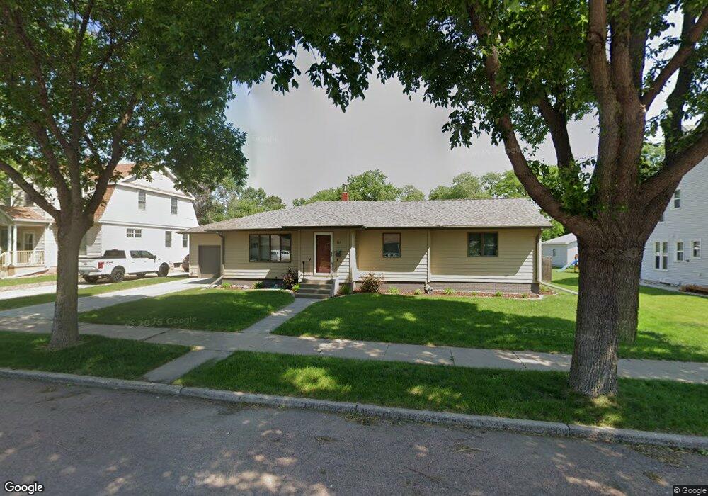 312 Mccabe St, Mitchell, SD 57301 - photo 1