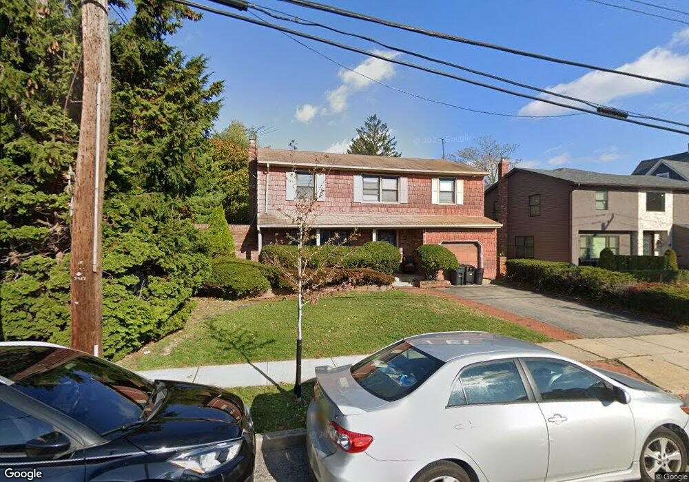 82 Grove Ave, Cedarhurst, NY 11516 - photo 1