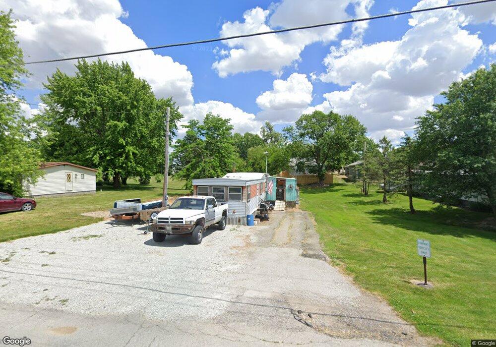 910 N Wayne St, Warren, IN 46792 - photo 1