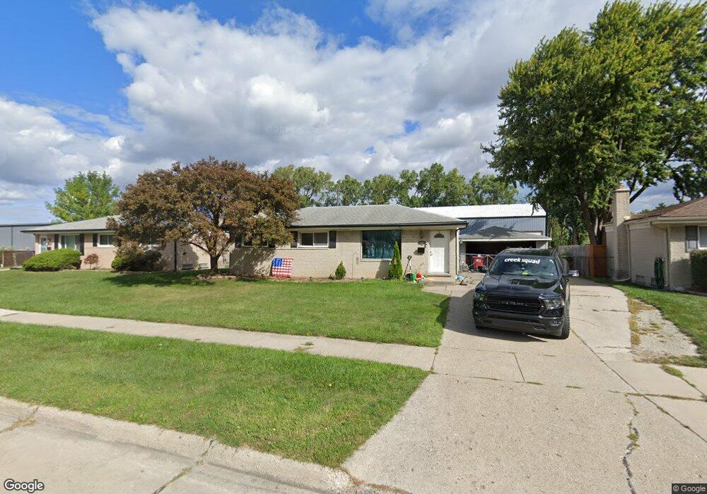 15425 Chestnut St, Roseville, MI 48066 - photo 1