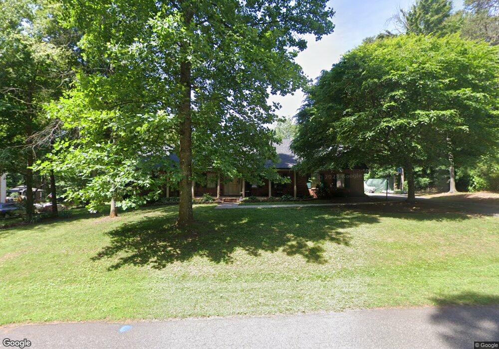 502 Camelot Dr, Statesville, NC 28625 - photo 1