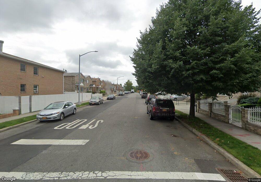 15536 76 St, Howard Beach, NY 11414 - photo 1