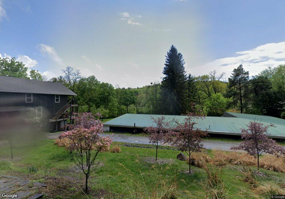 610 Hudson St, Hawley, PA 18428 - photo 1