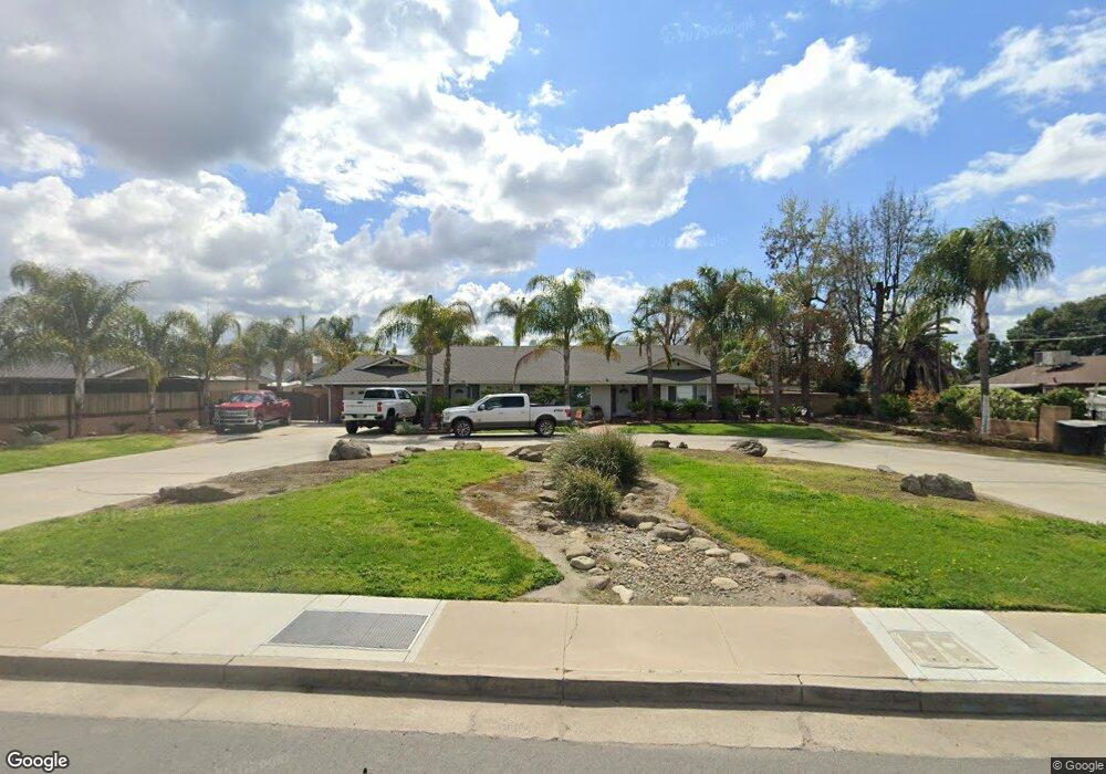 479 W Henderson Ave, Porterville, CA 93257 - photo 1