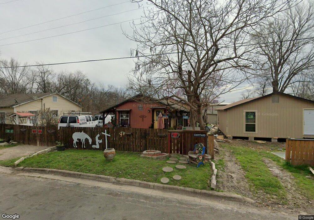 1607 W 12th Ave, Corsicana, TX 75110 - photo 1
