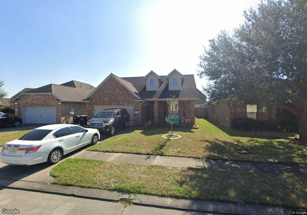 1028 Luke Dr, Alvin, TX 77511 - photo 1