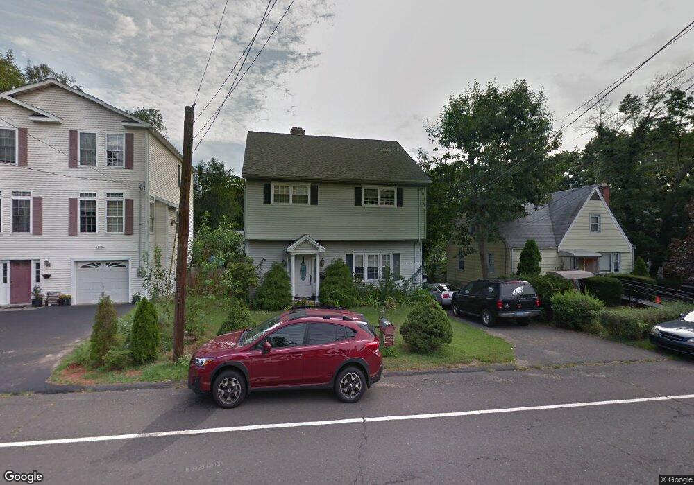 1770 Stratfield Rd, Fairfield, CT 06825 - photo 1