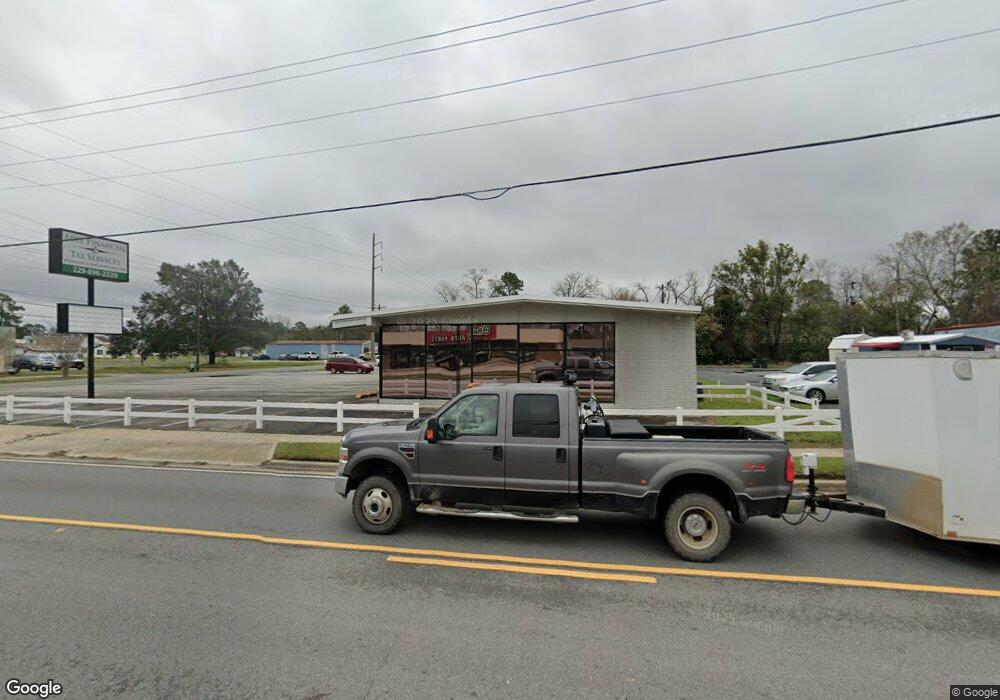 102 S Pine St, Adel, GA 31620 - photo 1