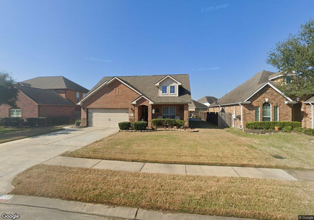 1531 Allison St, Alvin, TX 77511 - photo 1