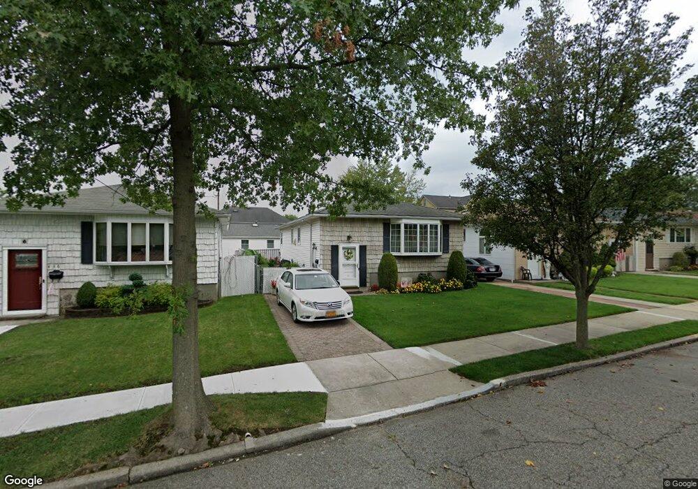 432 Lenevar Ave, Staten Island, NY 10309 - photo 1