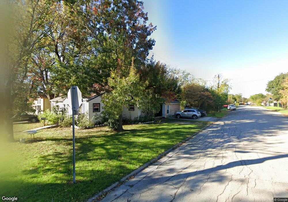 501 SW 5th St, Grand Prairie, TX 75051 - photo 1