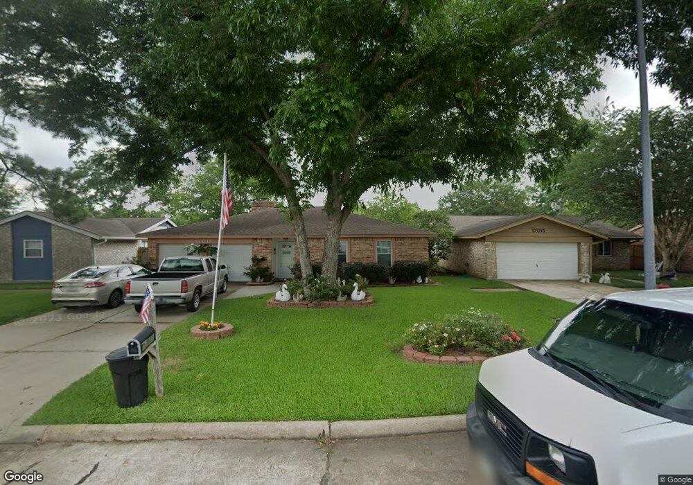 17011 Townes Rd, Friendswood, TX 77546 - photo 1