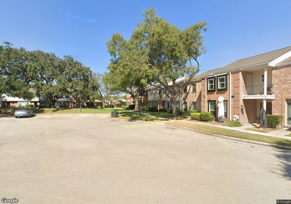 1321 Country Place Dr, Houston, TX 77079 - photo 1