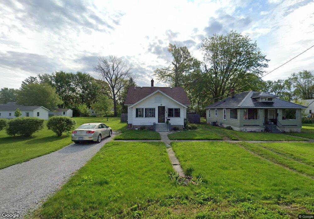 716 S 29th St, Mattoon, IL 61938 - photo 1