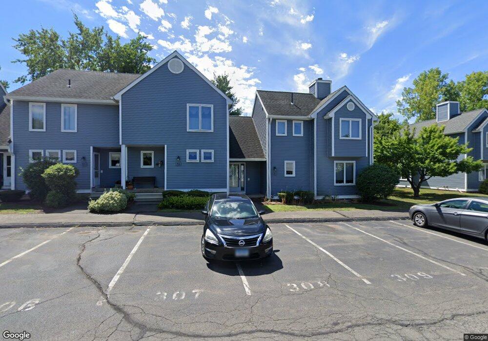 92 Rosemary Ln, Newington, CT 06111 - photo 1