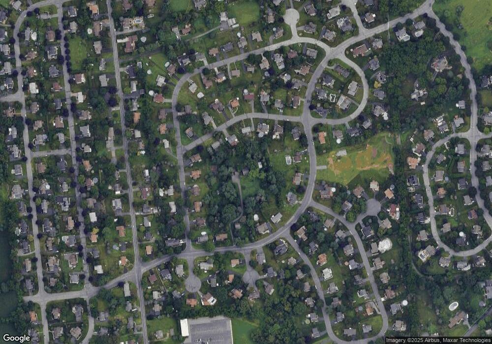 108 Ramblewood Dr, Easton, PA 18040 - photo 1