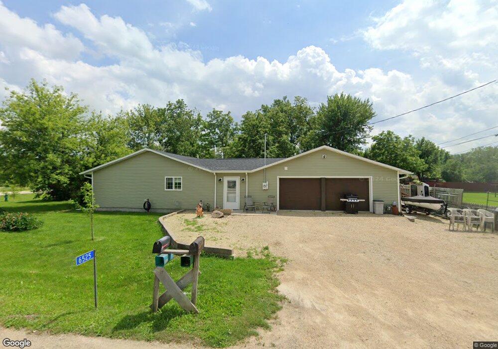 6525 Parkview Ave, Cedar Rapids, IA 52403 - photo 1