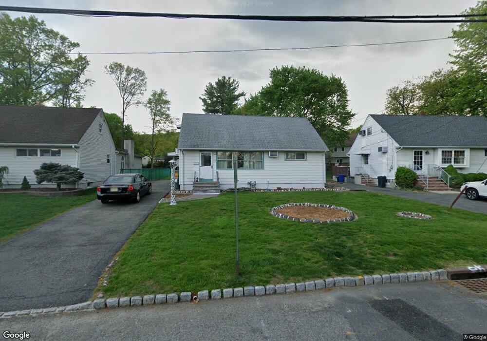 15 Lopez Rd, Cedar Grove, NJ 07009 - photo 1