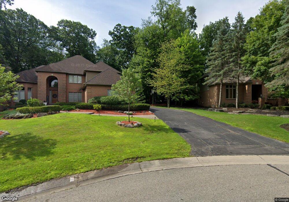 3501 Green Lake Rd, West Bloomfield, MI 48324 - photo 1