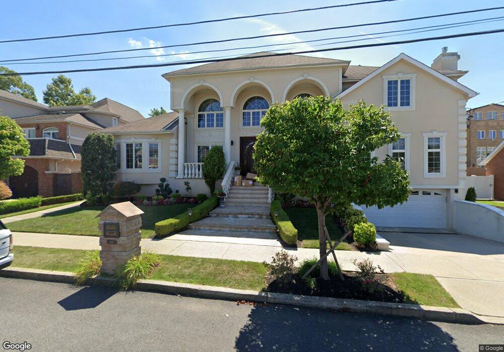 26 Center St unit Building, Staten Island, NY 10306 - photo 1