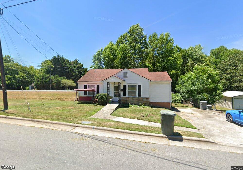 653 Peachtree St, Asheboro, NC 27203 - photo 1