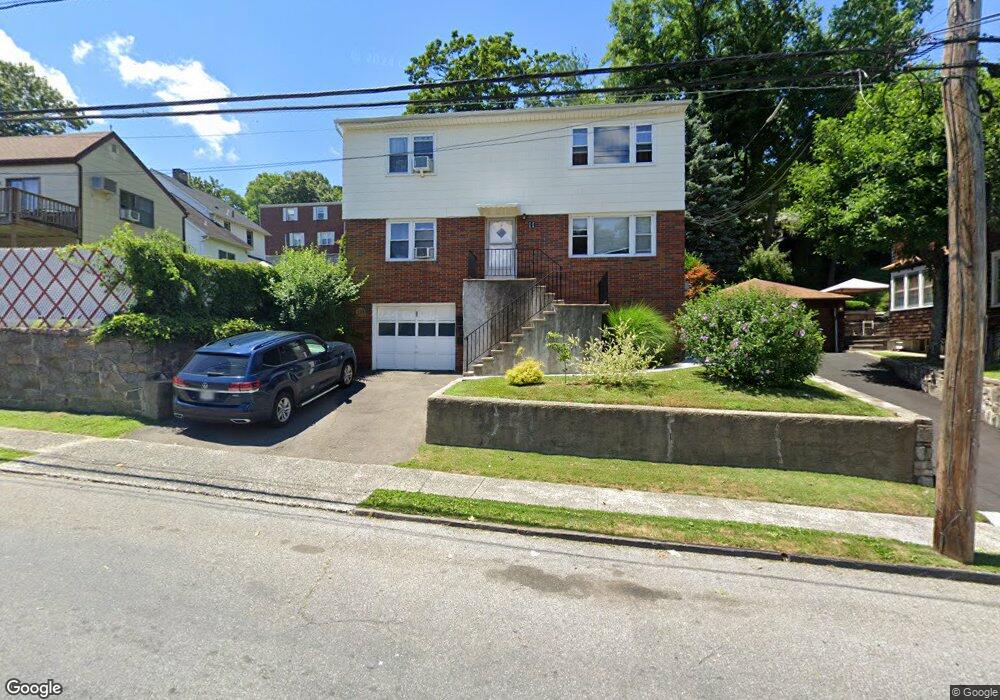 11 Putnam Ave unit 1st FL, Yonkers, NY 10705 - photo 1