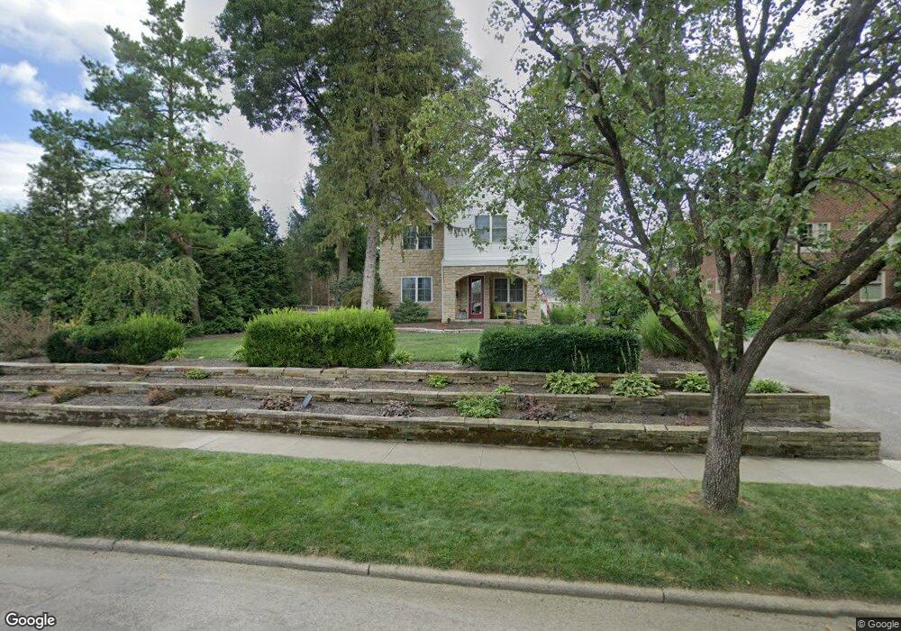 1570 Cambridge Blvd, Columbus, OH 43212 - photo 1