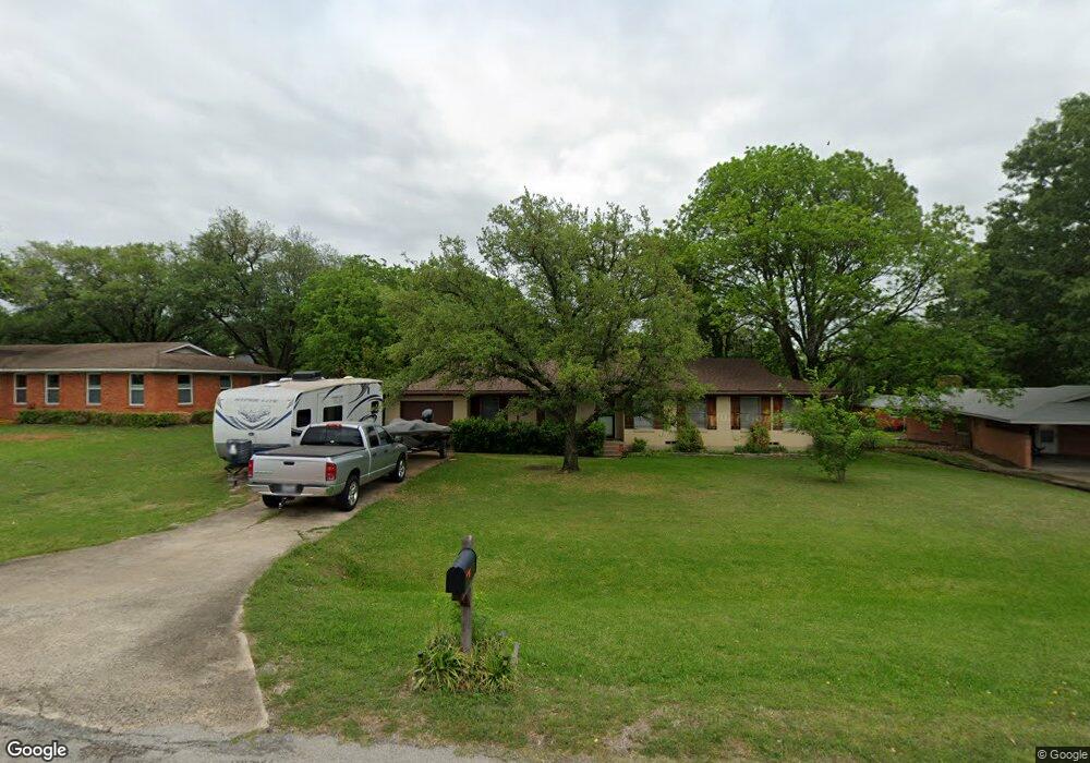 1408 Country Club Rd, Ennis, TX 75119 - photo 1