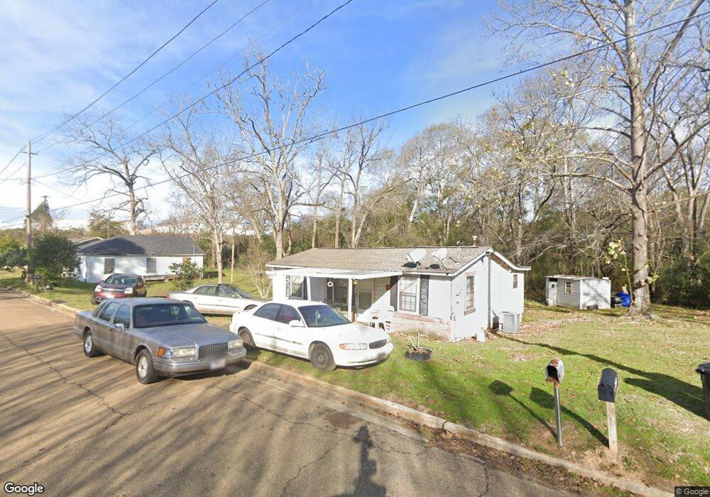 321 S Massengill St, Hazlehurst, MS 39083 - photo 1