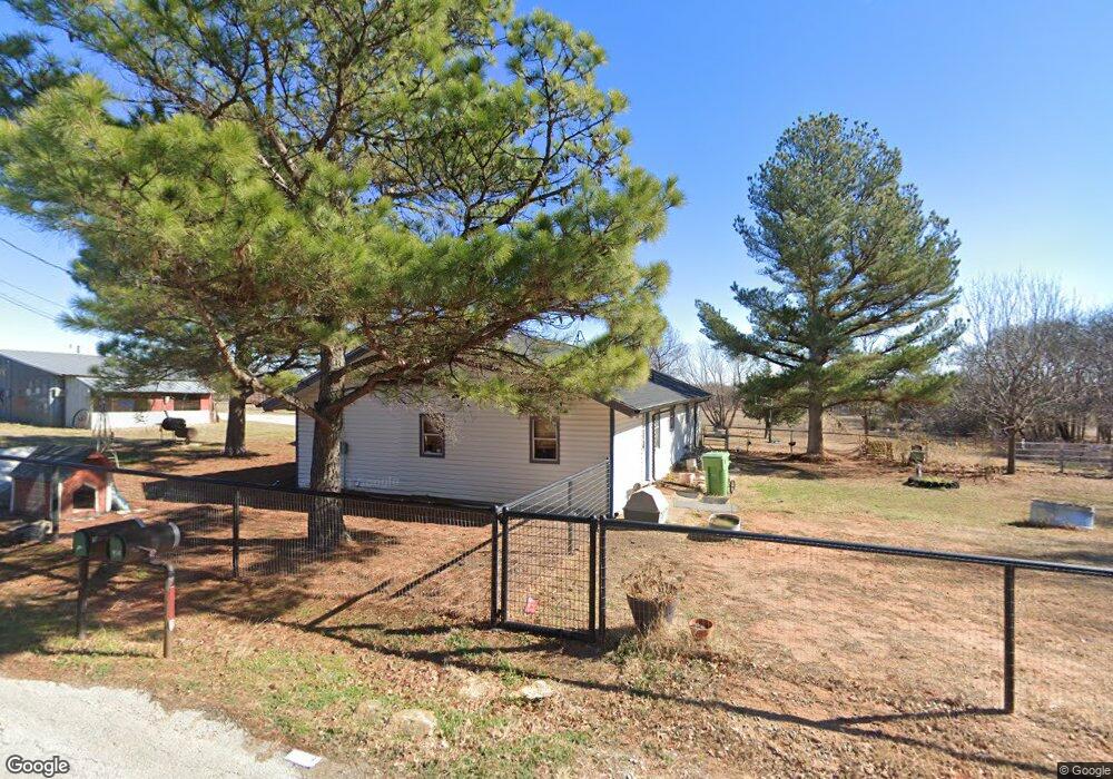 915 Agnes Cir, Springtown, TX 76082 - photo 1