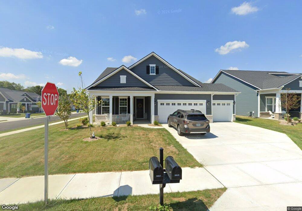 10726 Crum Ct, Fishers, IN 46037 - photo 1