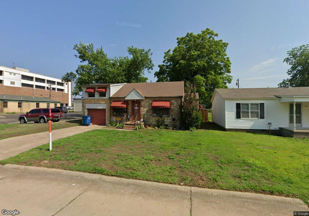 1116 E 2nd St, Cushing, OK 74023 - photo 1