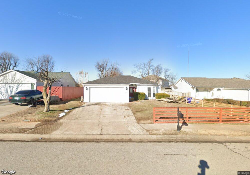2106 S B St, Rogers, AR 72758 - photo 1