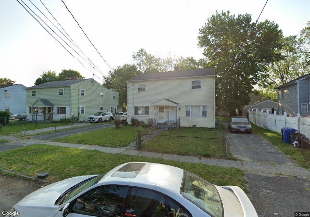 82 Mcgrath Ct, Stratford, CT 06615 - photo 1