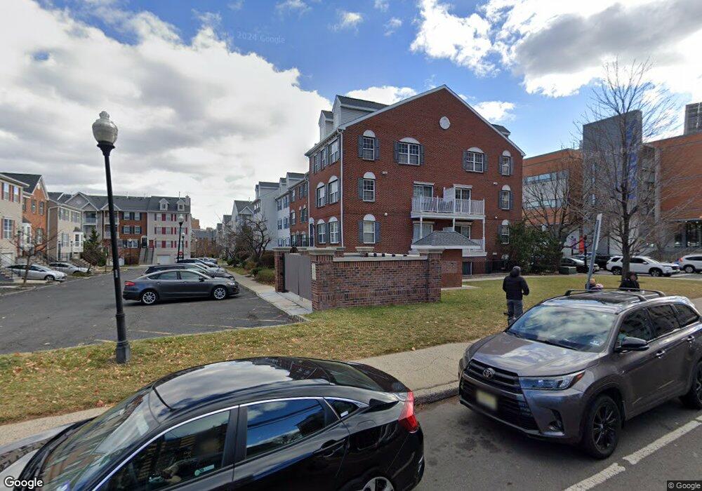 9 Ashby Ln, Newark, NJ 07103 - photo 1